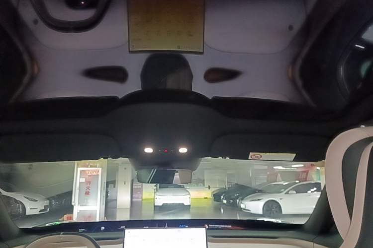 Used Xiaomi Auto YU7 2025 Ultra-Long Range Rear-Wheel Drive Version Headliner