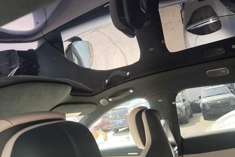Used Xiaomi Auto YU7 2025 Ultra-Long Range Rear-Wheel Drive Version Headliner