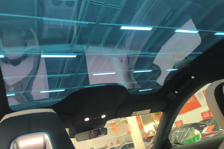 Used Xiaomi Auto YU7 2025 Ultra-Long Range High-Performance All-Wheel-Drive Max Edition Headliner