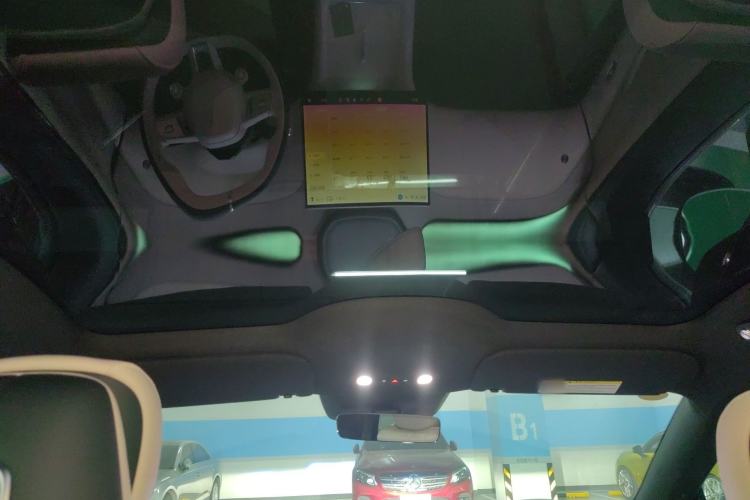 Used Xiaomi Auto YU7 2025 Ultra-Long Range Rear-Wheel Drive Version Headliner