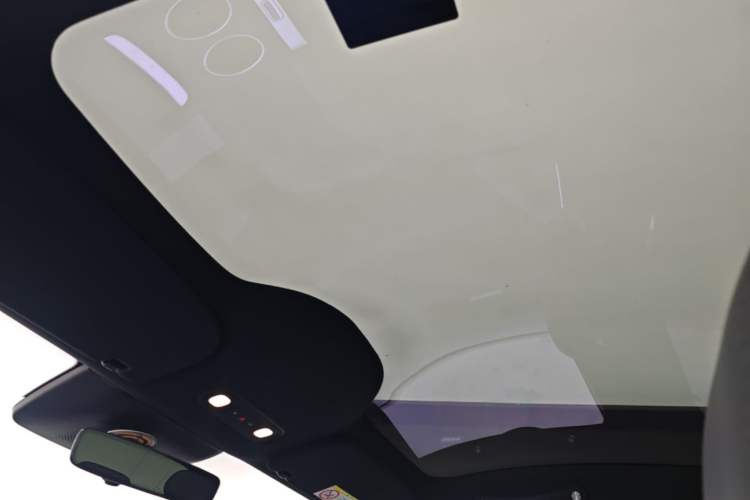 Used Xiaomi Auto YU7 2025 Ultra-Long Range Rear-Wheel Drive Version Headliner
