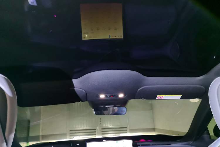 Used Xiaomi Auto YU7 2025 Ultra-Long Range Rear-Wheel Drive Version Headliner