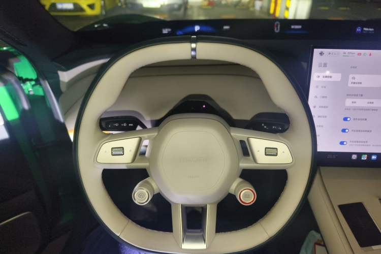 Used Xiaomi Auto YU7 2025 Ultra-Long Range Rear-Wheel Drive Version Instrument Cluster