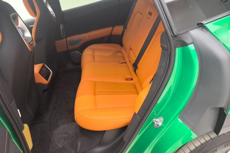 Used Xiaomi Auto YU7 2025 Ultra-Long Range Rear-Wheel Drive Version Interior 1