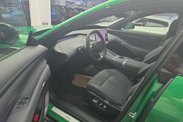 Used Xiaomi Auto YU7 2025 Ultra-Long Range All-Wheel Drive Pro Version Interior 3