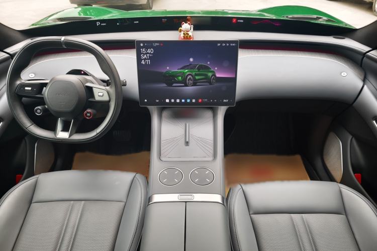 Used Xiaomi Auto YU7 2025 Ultra-Long Range Rear-Wheel Drive Version Interior 4
