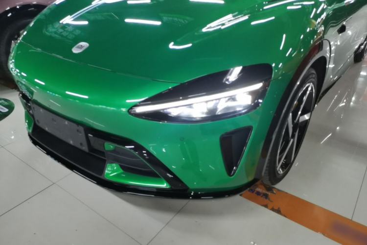 Used Xiaomi Auto YU7 2025 Ultra-Long Range High-Performance All-Wheel-Drive Max Edition Left Front Headlight