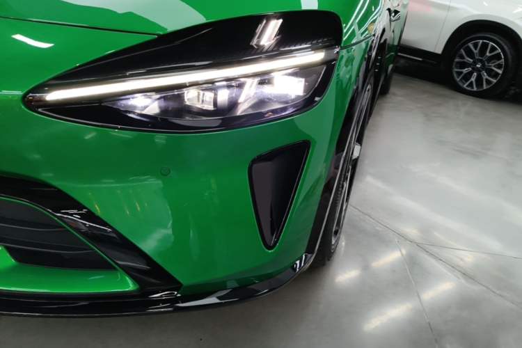 Used Xiaomi Auto YU7 2025 Ultra-Long Range High-Performance All-Wheel-Drive Max Edition Left Front Headlight