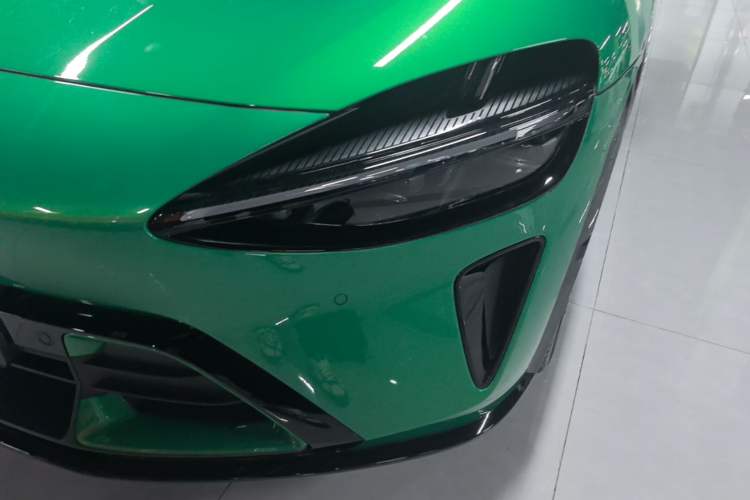 Used Xiaomi Auto YU7 2025 Ultra-Long Range High-Performance All-Wheel-Drive Max Edition Left Front Headlight