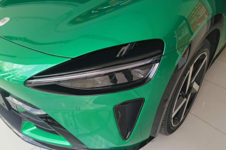Used Xiaomi Auto YU7 2025 Ultra-Long Range High-Performance All-Wheel-Drive Max Edition Left Front Headlight