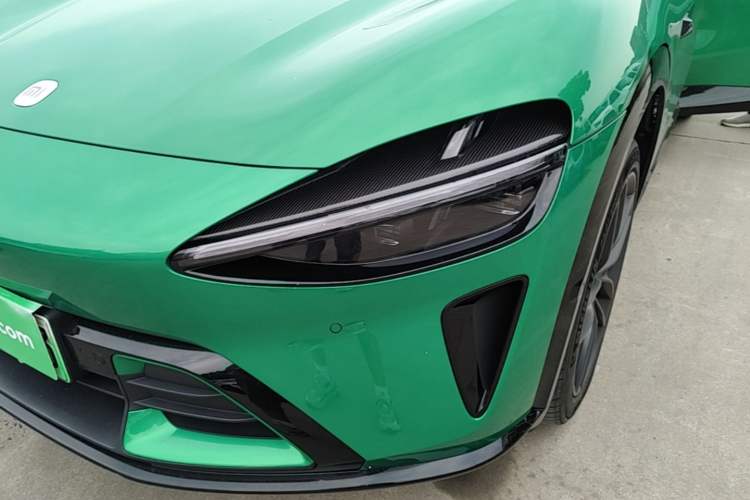 Used Xiaomi Auto YU7 2025 Ultra-Long Range High-Performance All-Wheel-Drive Max Edition Left Front Headlight