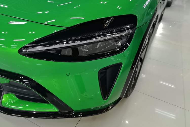 Used Xiaomi Auto YU7 2025 Ultra-Long Range High-Performance All-Wheel-Drive Max Edition Left Front Headlight