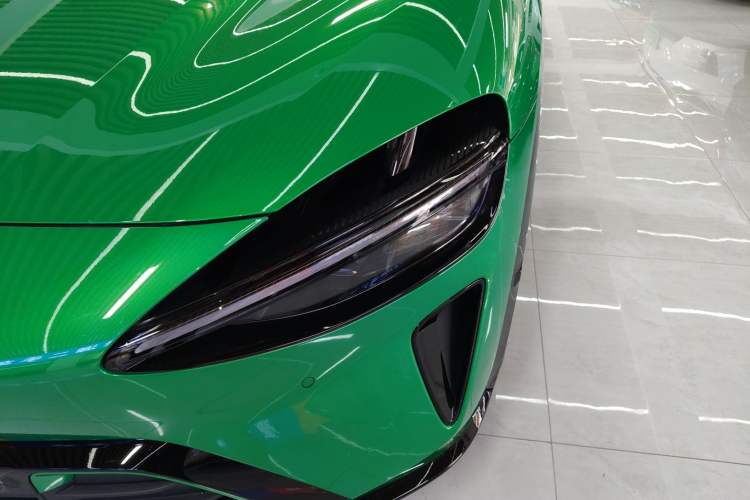Used Xiaomi Auto YU7 2025 Ultra-Long Range High-Performance All-Wheel-Drive Max Edition Left Front Headlight