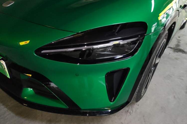 Used Xiaomi Auto YU7 2025 Ultra-Long Range High-Performance All-Wheel-Drive Max Edition Left Front Headlight