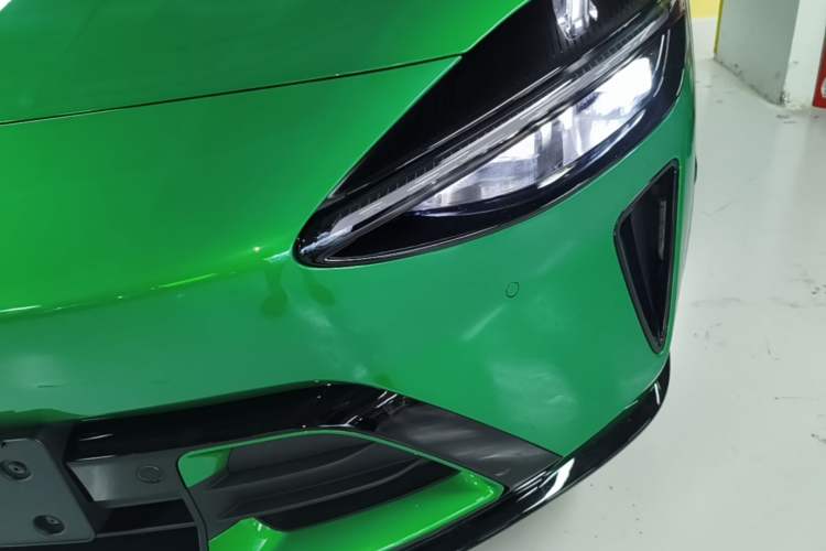Used Xiaomi Auto YU7 2025 Ultra-Long Range High-Performance All-Wheel-Drive Max Edition Left Front Headlight