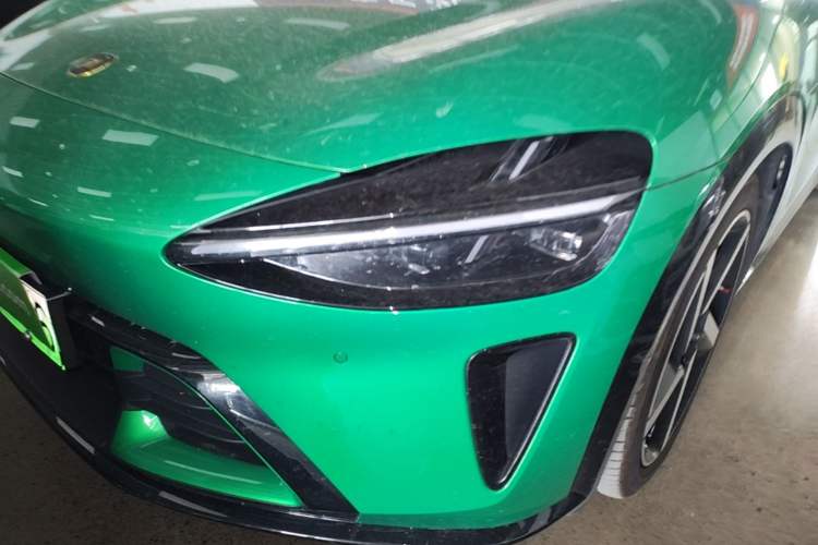 Used Xiaomi Auto YU7 2025 Ultra-Long Range High-Performance All-Wheel-Drive Max Edition Left Front Headlight