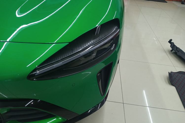 Used Xiaomi Auto YU7 2025 Ultra-Long Range High-Performance All-Wheel-Drive Max Edition Left Front Headlight