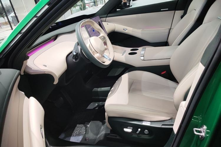 Used Xiaomi Auto YU7 2025 Ultra-Long Range High-Performance All-Wheel-Drive Max Edition Left Front Seat