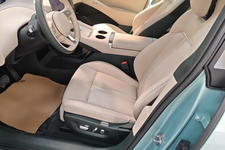 Used Xiaomi Auto YU7 2025 Ultra-Long Range High-Performance All-Wheel-Drive Max Edition Left Front Seat