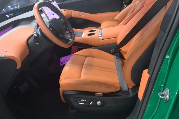 Used Xiaomi Auto YU7 2025 Ultra-Long Range High-Performance All-Wheel-Drive Max Edition Left Front Seat