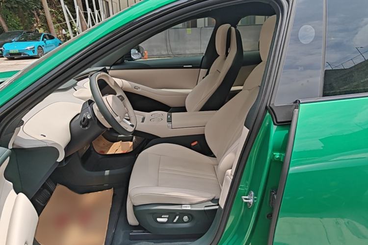 Used Xiaomi Auto YU7 2025 Ultra-Long Range Rear-Wheel Drive Version Left Front Seat