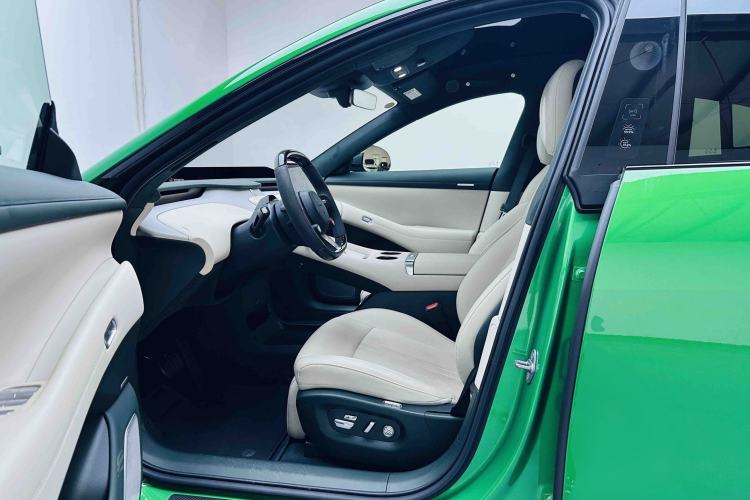 Used Xiaomi Auto YU7 2025 Ultra-Long Range High-Performance All-Wheel-Drive Max Edition Left Front Seat