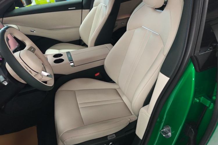 Used Xiaomi Auto YU7 2025 Ultra-Long Range Rear-Wheel Drive Version Left Front Seat