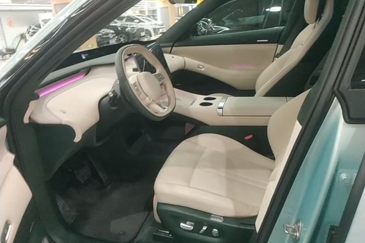 Used Xiaomi Auto YU7 2025 Ultra-Long Range High-Performance All-Wheel-Drive Max Edition Left Front Seat