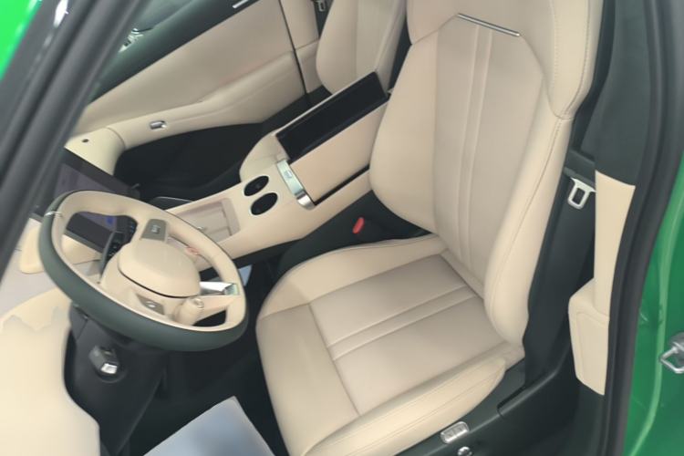 Used Xiaomi Auto YU7 2025 Ultra-Long Range High-Performance All-Wheel-Drive Max Edition Left Front Seat