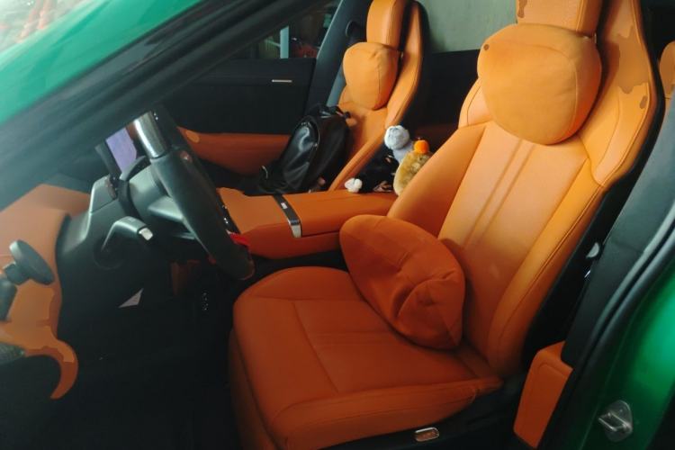 Used Xiaomi Auto YU7 2025 Ultra-Long Range High-Performance All-Wheel-Drive Max Edition Left Front Seat