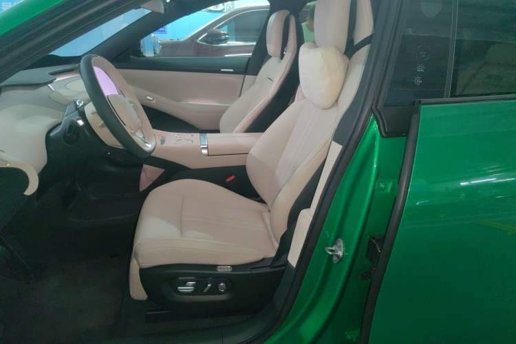 Used Xiaomi Auto YU7 2025 Ultra-Long Range Rear-Wheel Drive Version Left Front Seat