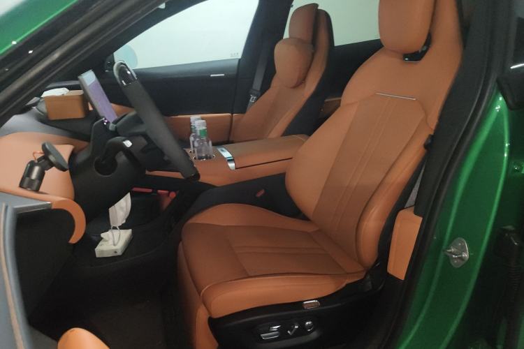 Used Xiaomi Auto YU7 2025 Ultra-Long Range High-Performance All-Wheel-Drive Max Edition Left Front Seat