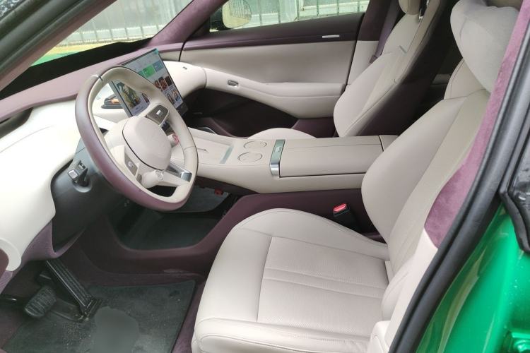 Used Xiaomi Auto YU7 2025 Ultra-Long Range High-Performance All-Wheel-Drive Max Edition Left Front Seat