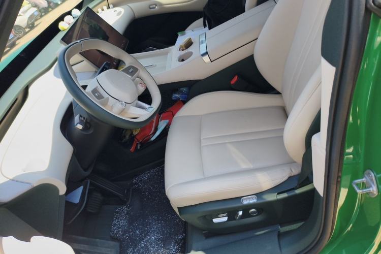 Used Xiaomi Auto YU7 2025 Ultra-Long Range Rear-Wheel Drive Version Left Front Seat