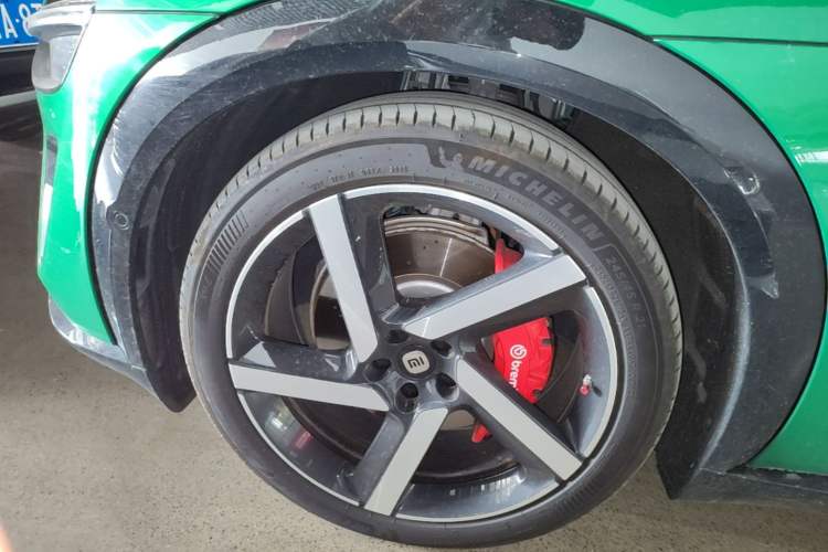 Used Xiaomi Auto YU7 2025 Ultra-Long Range High-Performance All-Wheel-Drive Max Edition Left Front Wheel Hub