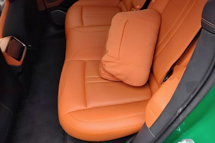 Used Xiaomi Auto YU7 2025 Ultra-Long Range High-Performance All-Wheel-Drive Max Edition Left Rear Seat