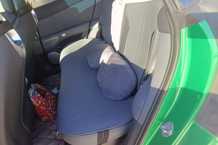 Used Xiaomi Auto YU7 2025 Ultra-Long Range High-Performance All-Wheel-Drive Max Edition Left Rear Seat