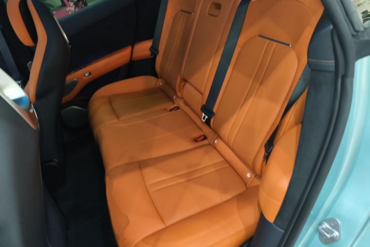 Used Xiaomi Auto YU7 2025 Ultra-Long Range High-Performance All-Wheel-Drive Max Edition Left Rear Seat