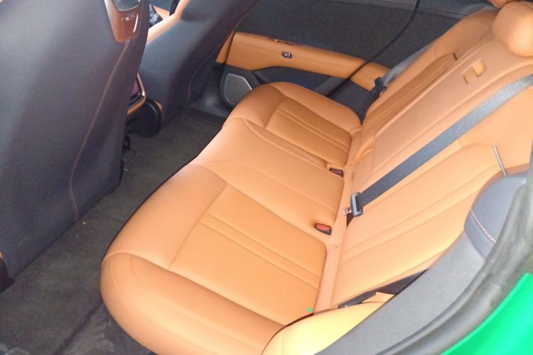 Used Xiaomi Auto YU7 2025 Ultra-Long Range Rear-Wheel Drive Version Left Rear Seat