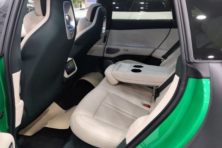 Used Xiaomi Auto YU7 2025 Ultra-Long Range High-Performance All-Wheel-Drive Max Edition Left Rear Seat