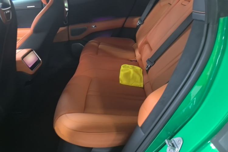 Used Xiaomi Auto YU7 2025 Ultra-Long Range High-Performance All-Wheel-Drive Max Edition Left Rear Seat