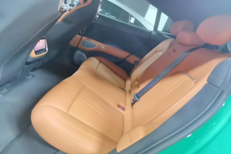 Used Xiaomi Auto YU7 2025 Ultra-Long Range High-Performance All-Wheel-Drive Max Edition Left Rear Seat