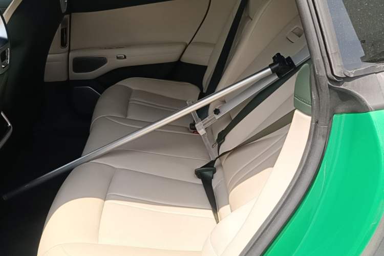 Used Xiaomi Auto YU7 2025 Ultra-Long Range High-Performance All-Wheel-Drive Max Edition Left Rear Seat