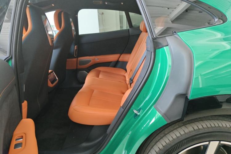 Used Xiaomi Auto YU7 2025 Ultra-Long Range Rear-Wheel Drive Version Left Rear Seat
