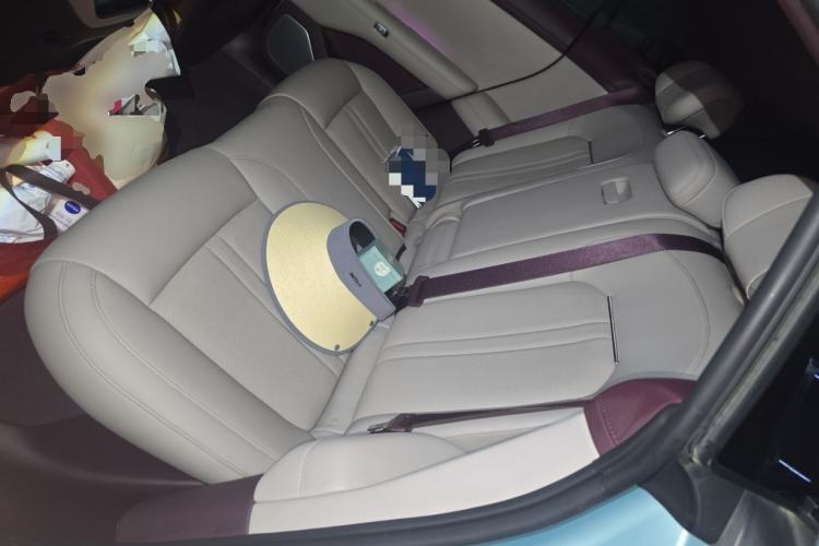 Used Xiaomi Auto YU7 2025 Ultra-Long Range All-Wheel Drive Pro Version Left Rear Seat