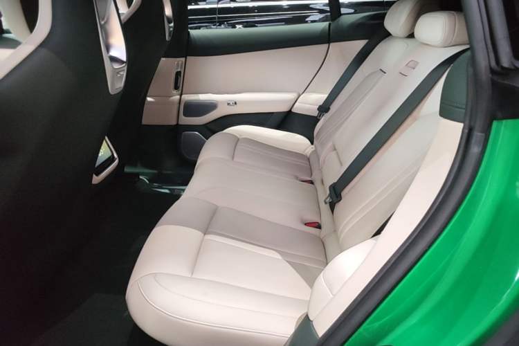 Used Xiaomi Auto YU7 2025 Ultra-Long Range High-Performance All-Wheel-Drive Max Edition Left Rear Seat