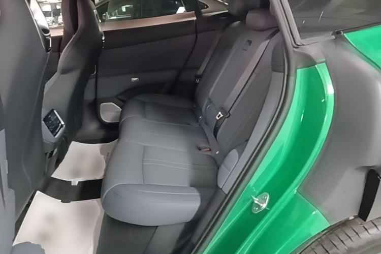 Used Xiaomi Auto YU7 2025 Ultra-Long Range Rear-Wheel Drive Version Left Rear Seat