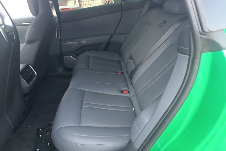 Used Xiaomi Auto YU7 2025 Ultra-Long Range Rear-Wheel Drive Version Left Rear Seat