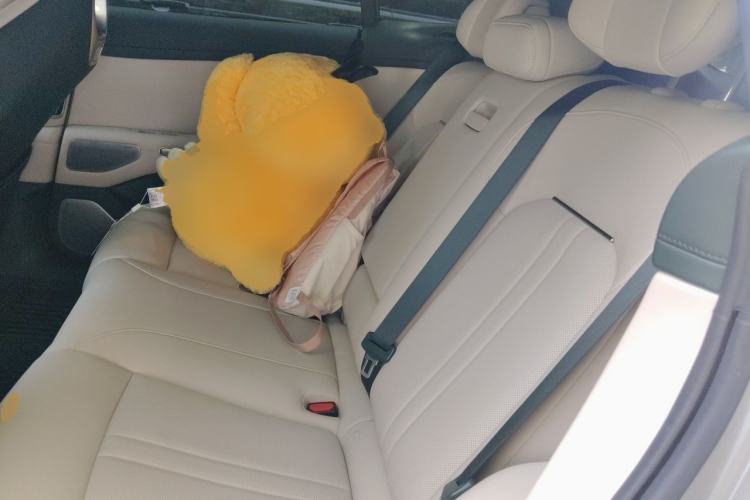 Used Xiaomi Auto YU7 2025 Ultra-Long Range High-Performance All-Wheel-Drive Max Edition Left Rear Seat