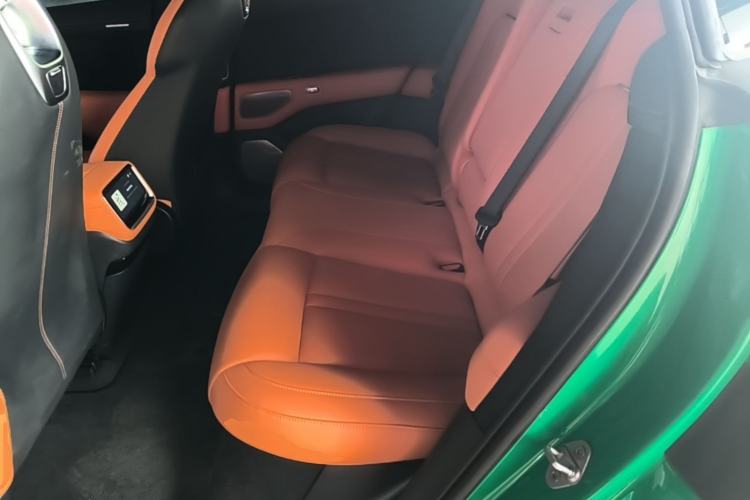 Used Xiaomi Auto YU7 2025 Ultra-Long Range High-Performance All-Wheel-Drive Max Edition Left Rear Seat